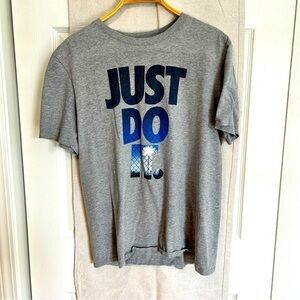 Men’s Nike “Just Do It” shirt sleeve tee shirt size L